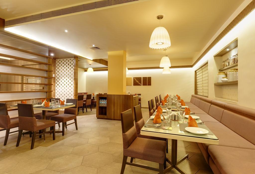 Citrus Hotel Kolhapur Exterior foto